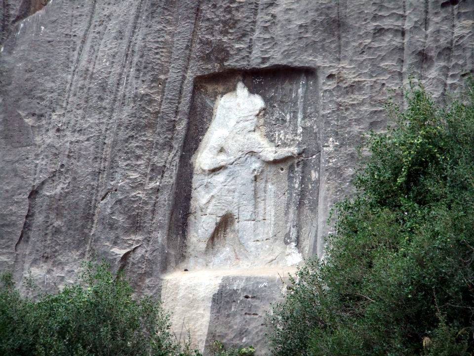 Karabel Anıtı